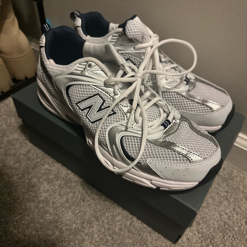 New Balance 530 *like new with box*